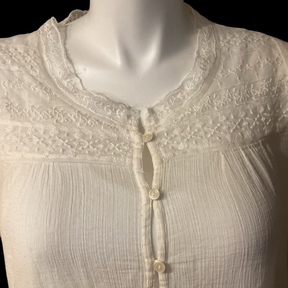 Lucky Brand Lightweight Gauze and Lace Romantic Top, Size 1X - Picture 2 of 9